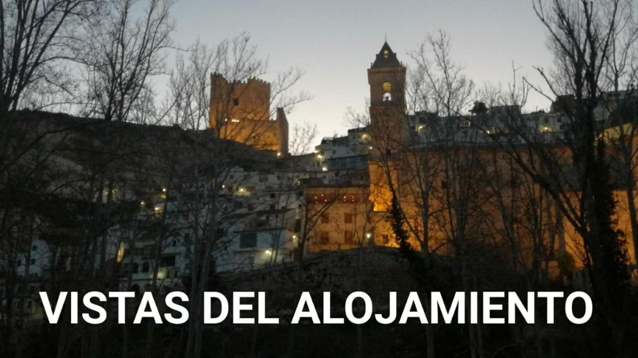 Apartamentos Los Robles Alcala del Jucar Zewnętrze zdjęcie