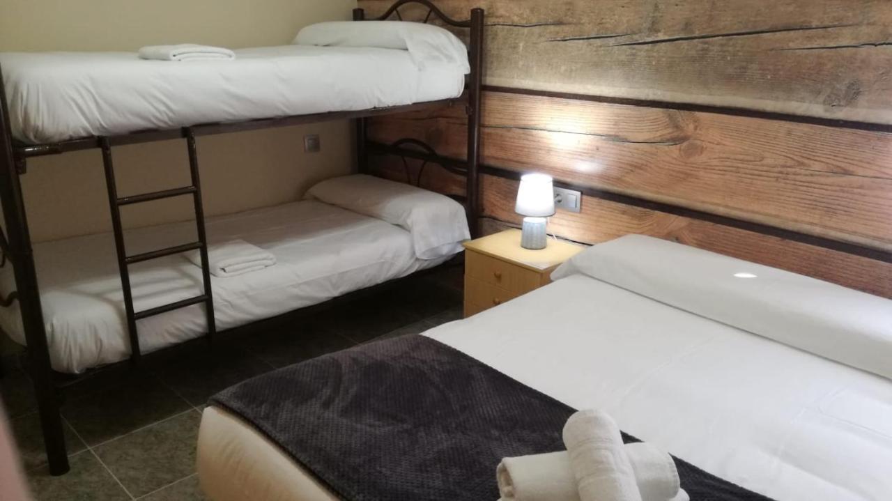 Apartamentos Los Robles Alcala del Jucar Zewnętrze zdjęcie