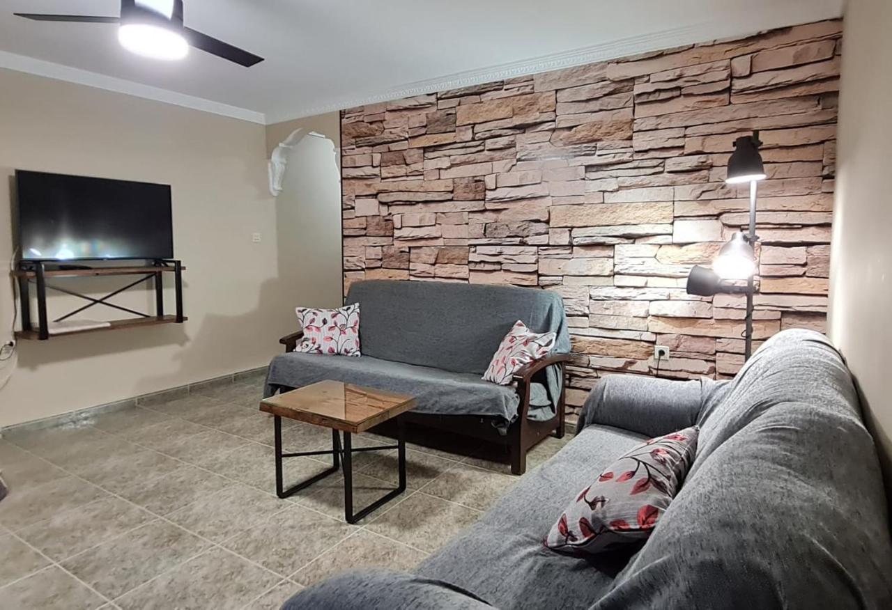 Apartamentos Los Robles Alcala del Jucar Zewnętrze zdjęcie